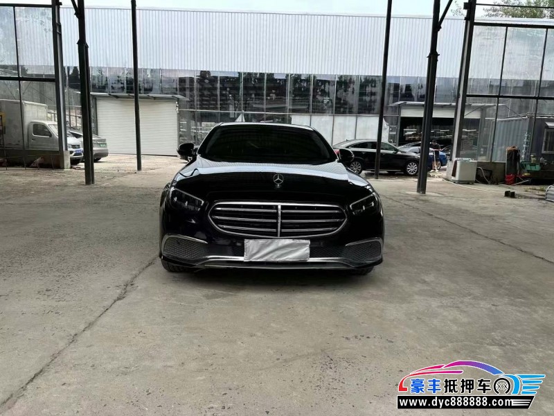23年奔驰E轿车抵押车出售