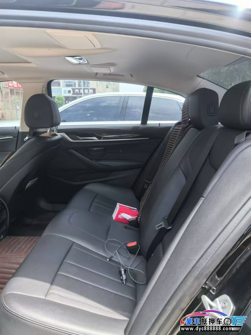 18年宝马5系轿车抵押车出售