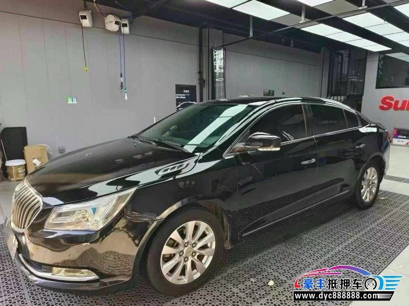 15年别克君越轿车抵押车出售