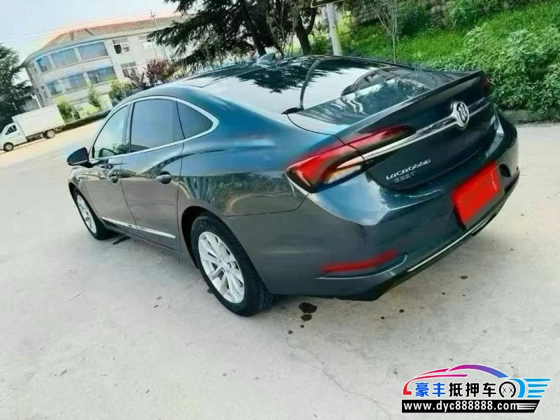 20年别克君越轿车抵押车出售