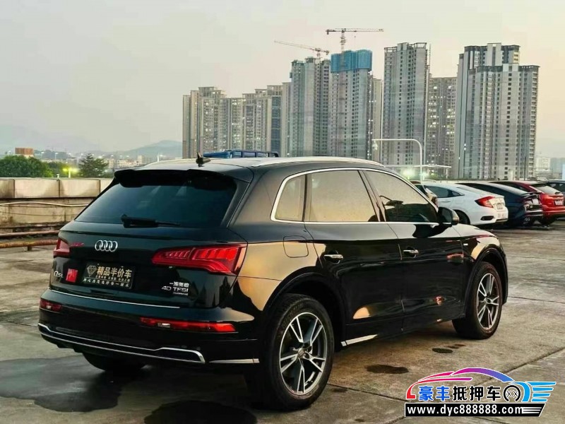 21年奥迪Q5轿车抵押车出售