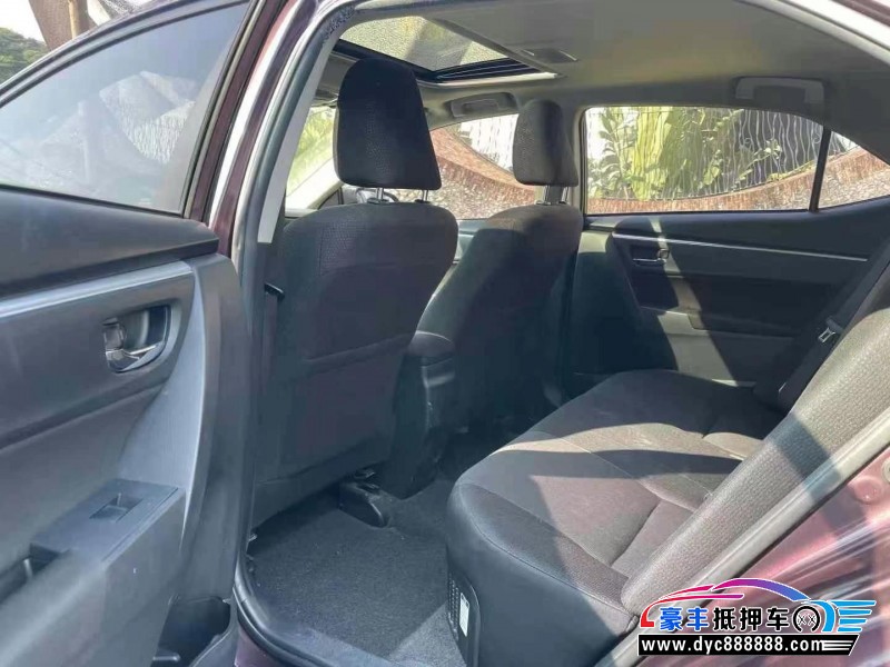 18年丰田雷凌轿车抵押车出售