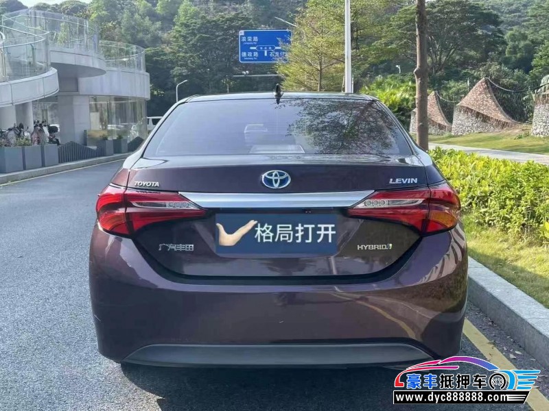 18年丰田雷凌轿车抵押车出售