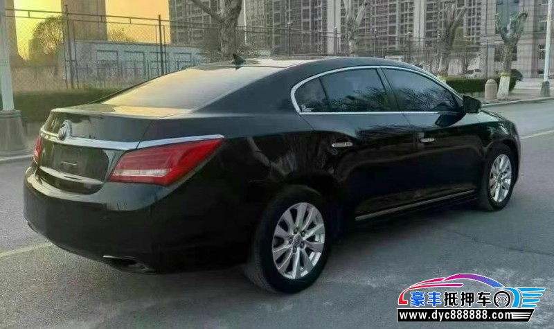 14年别克君越轿车抵押车出售