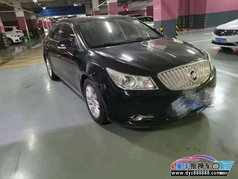 13年别克君越轿车抵押车出售