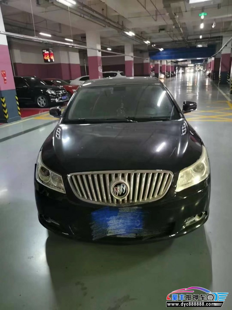 13年别克君越轿车抵押车出售