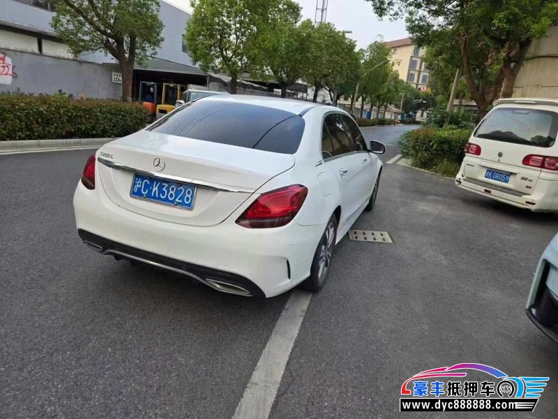 20年奔驰C轿车抵押车出售