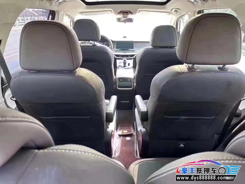 20年吉利嘉际轿车抵押车出售