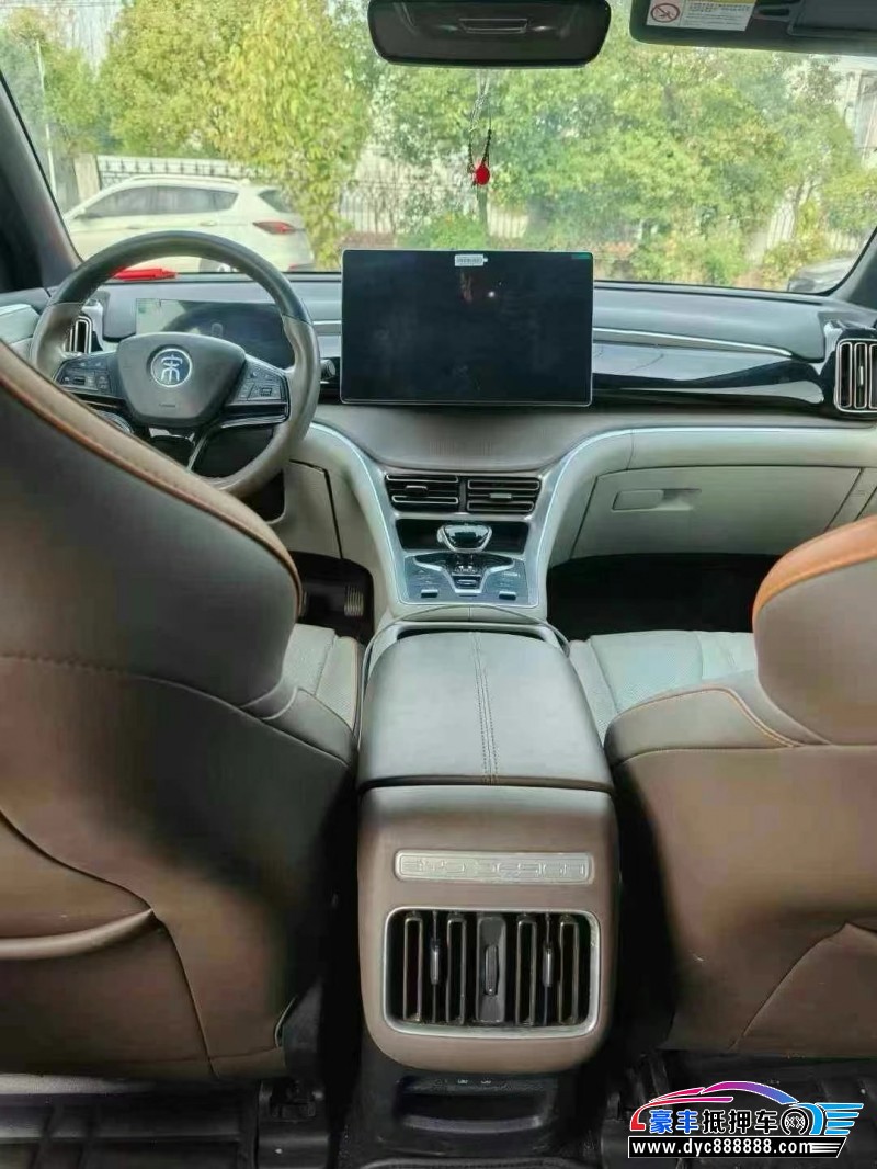 23年比亚迪宋轿车抵押车出售