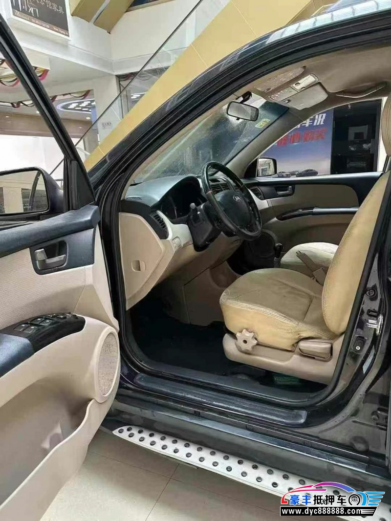 15年起亚狮跑轿车抵押车出售