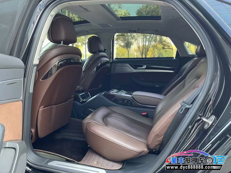 15年奥迪A8L轿车抵押车出售