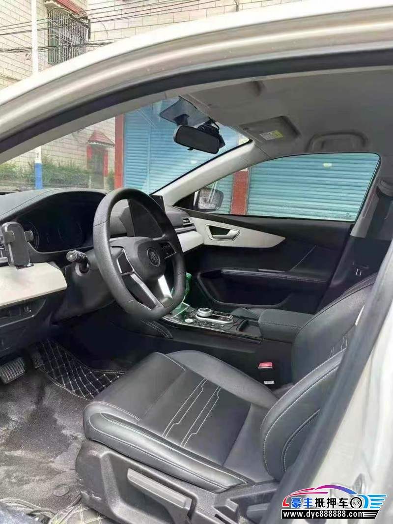 23年比亚迪秦轿车抵押车出售