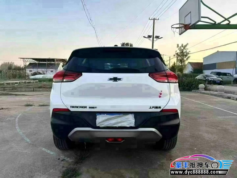 20年雪佛兰创酷轿车抵押车出售