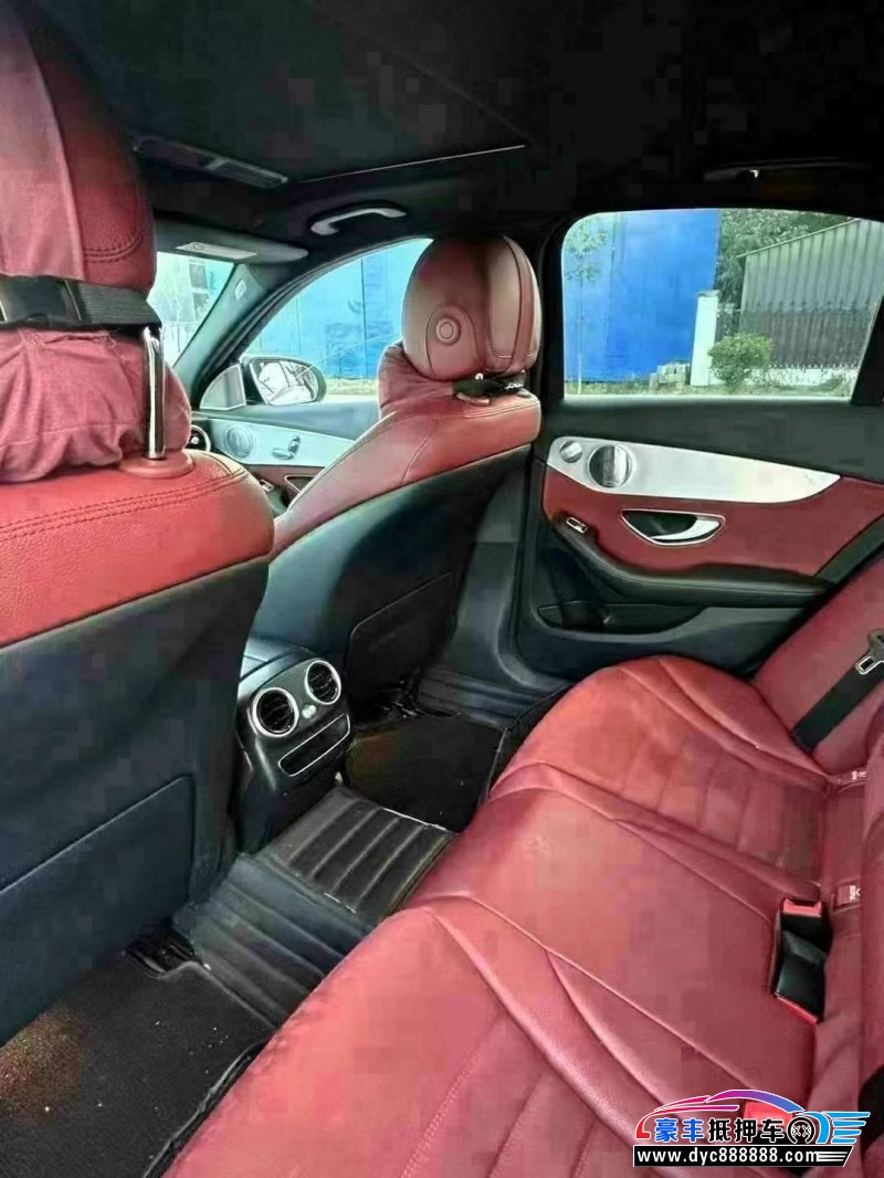 21年奔驰C轿车抵押车出售