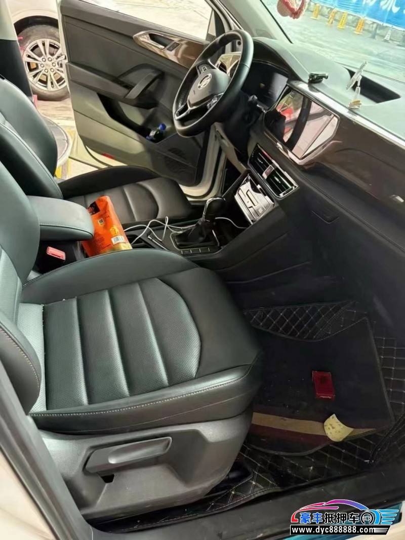 22年大众途岳轿车抵押车出售