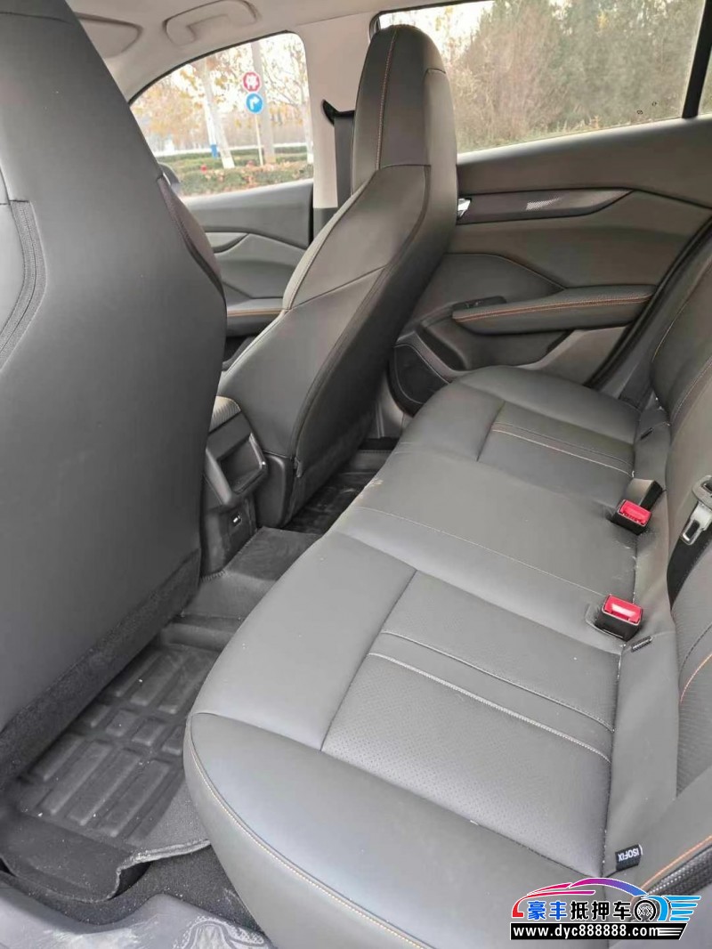 24年东风风神奕炫轿车抵押车出售