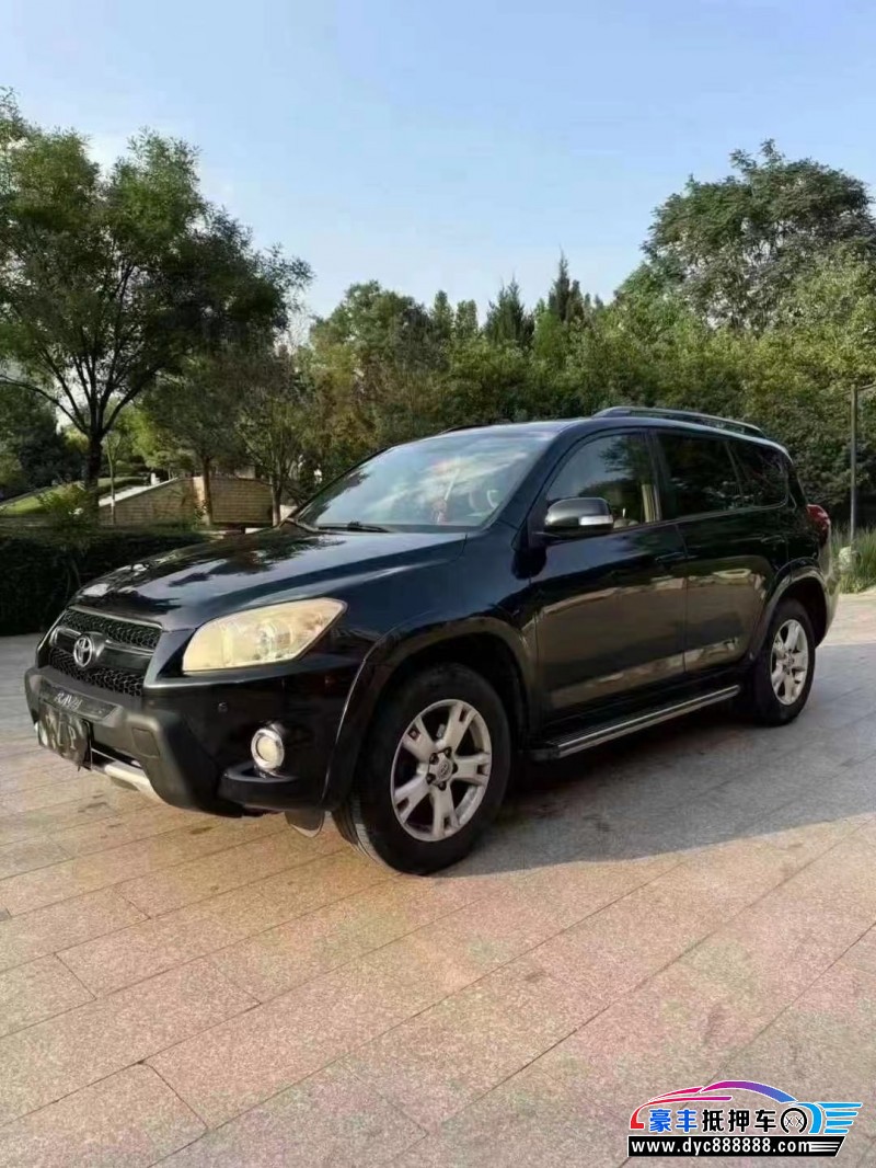 13年丰田RAV4轿车抵押车出售