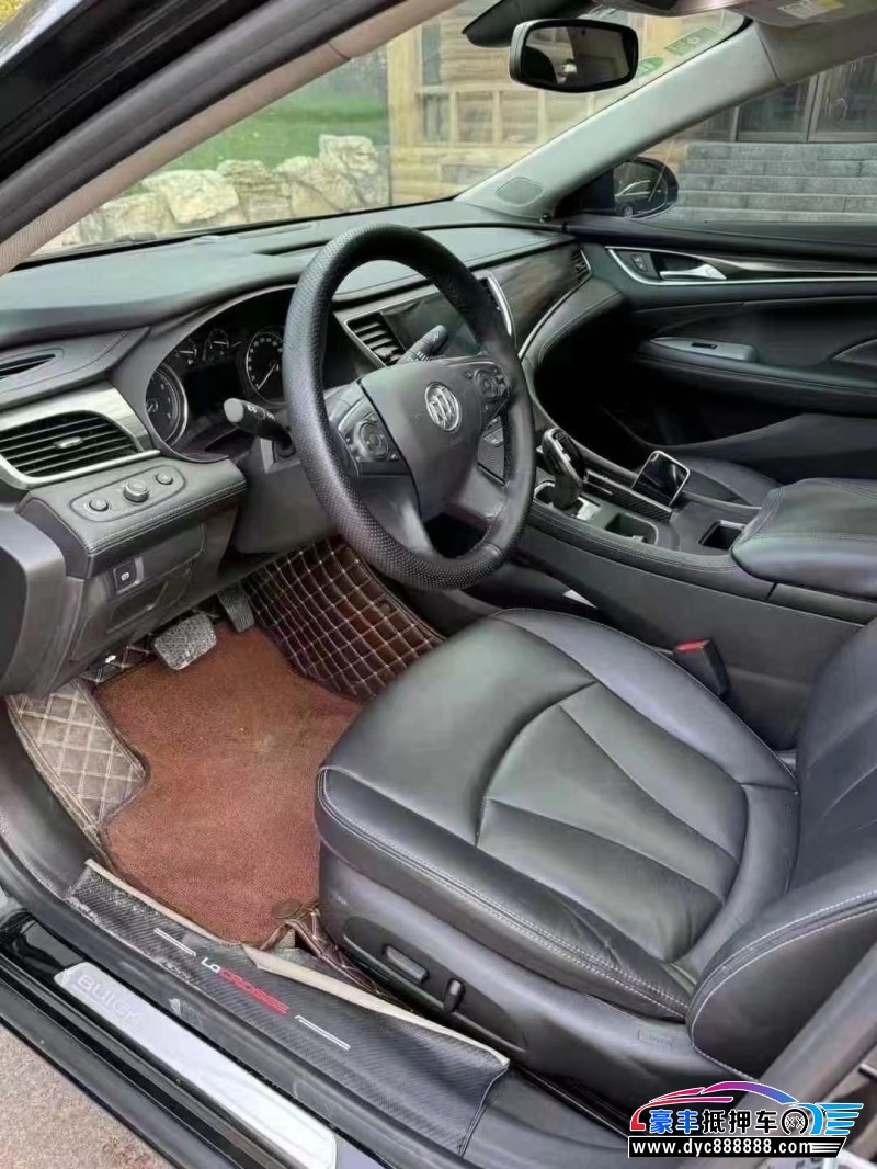 20年别克君越轿车抵押车出售