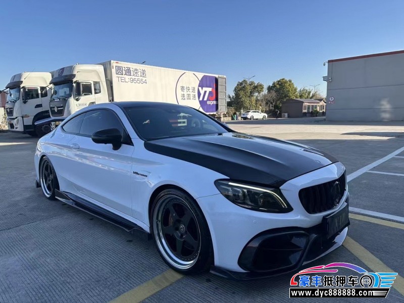 21年奔驰C级AMG轿车抵押车出售