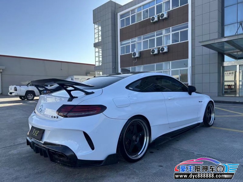 21年奔驰C级AMG轿车抵押车出售