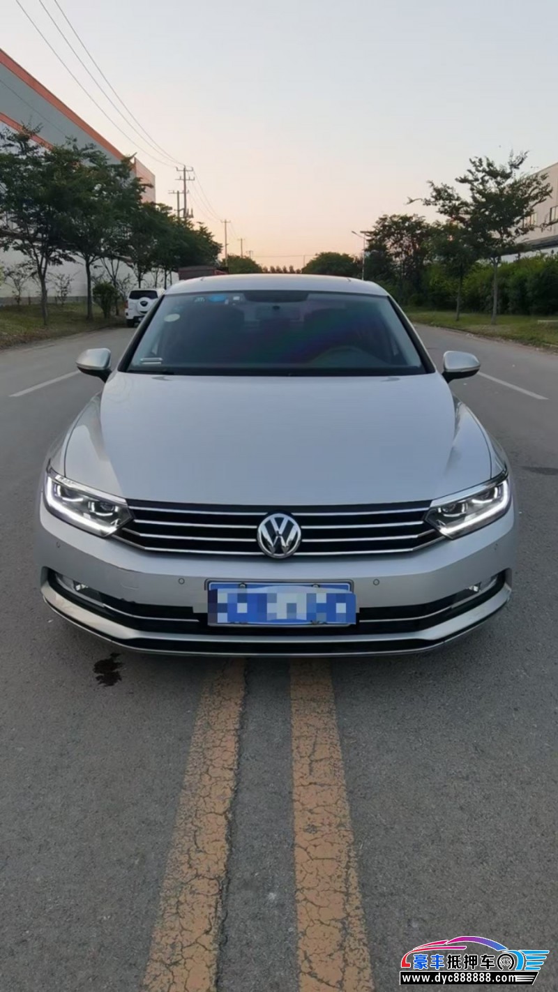 17年大众迈腾轿车抵押车出售