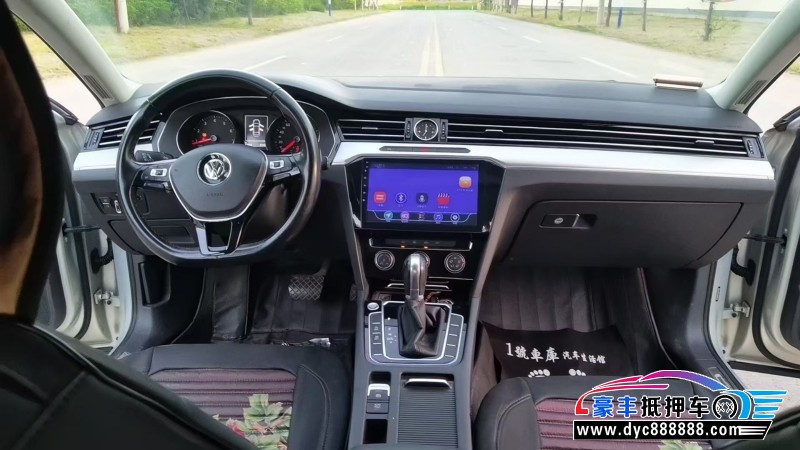 17年大众迈腾轿车抵押车出售