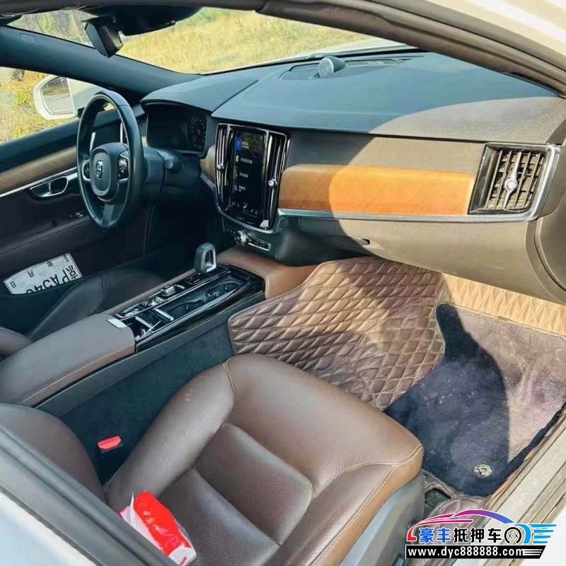 21年沃尔沃S90轿车抵押车出售