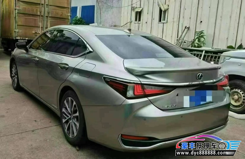 22年雷克萨斯ES轿车抵押车出售