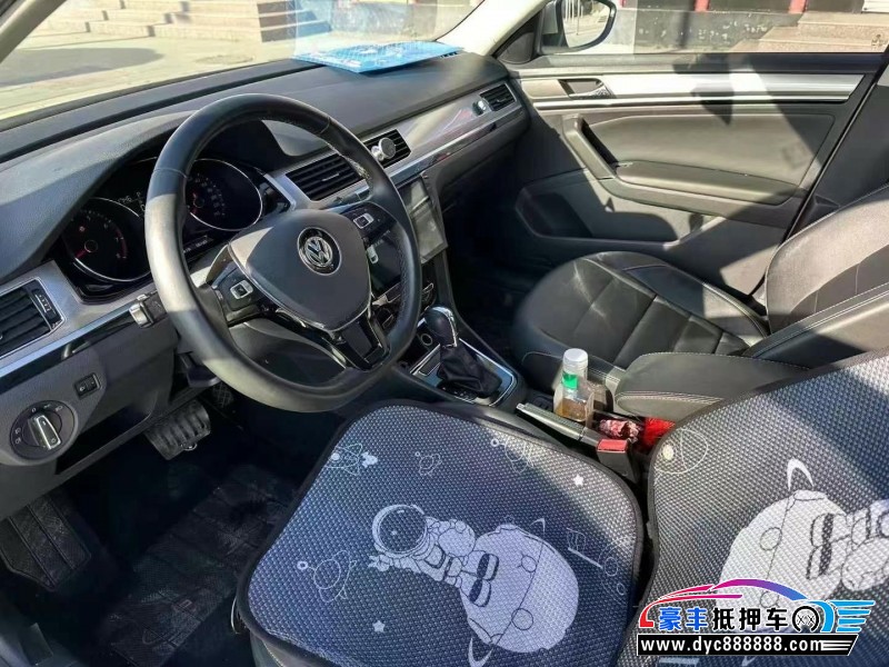 18年大众宝来轿车抵押车出售