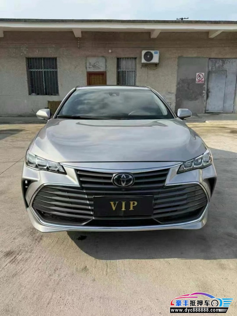 20年丰田亚洲龙轿车抵押车出售