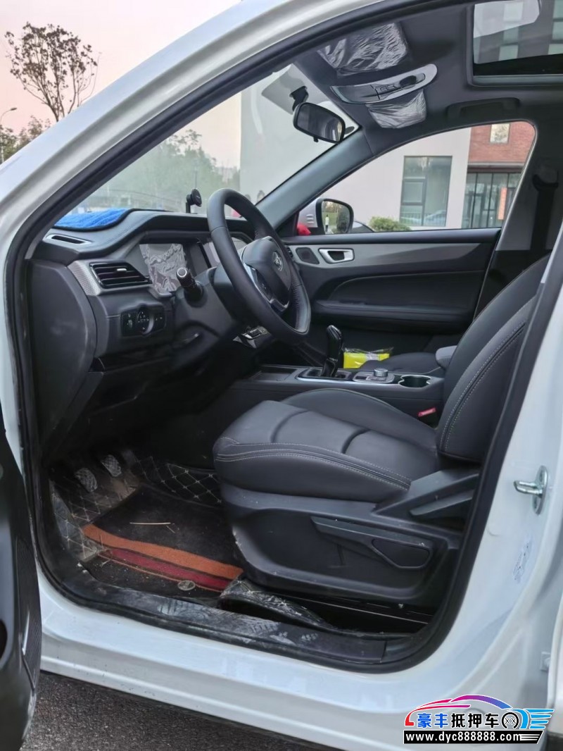 24年凯翼炫界轿车抵押车出售