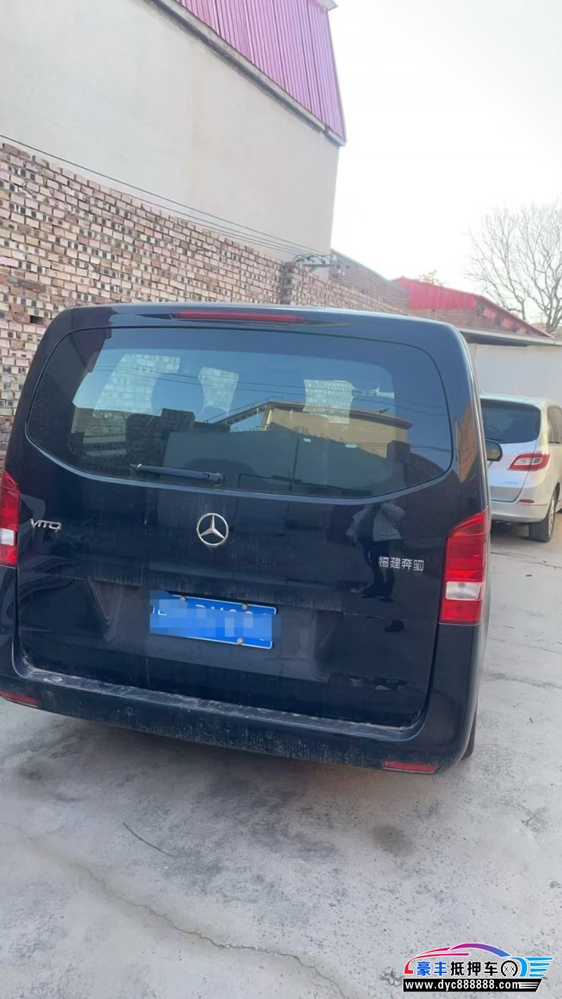 21年奔驰威霆轿车抵押车出售