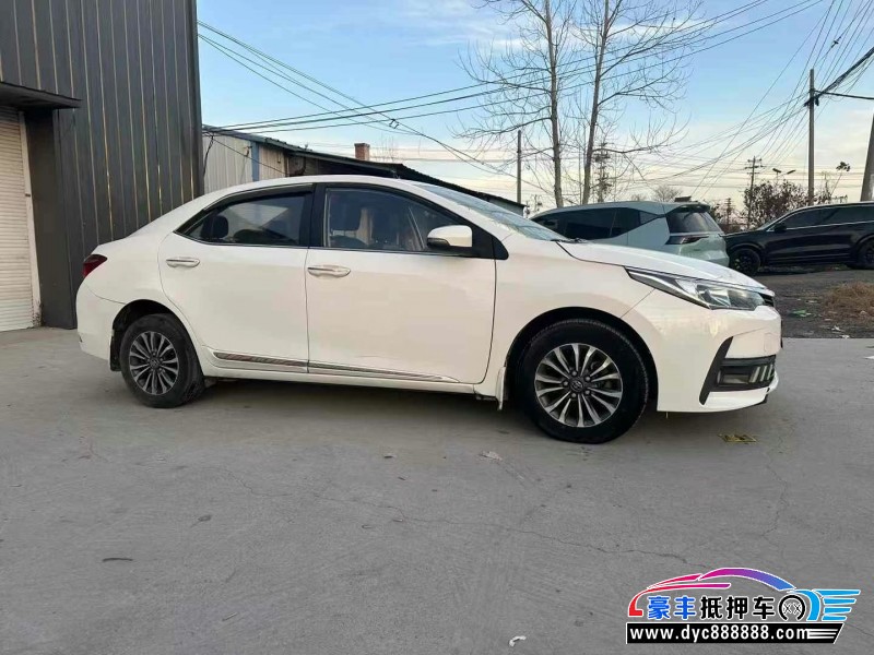 17年丰田卡罗拉轿车抵押车出售