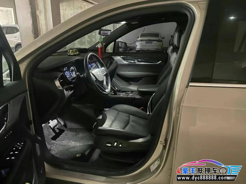 22年凯迪拉克xt6轿车抵押车出售