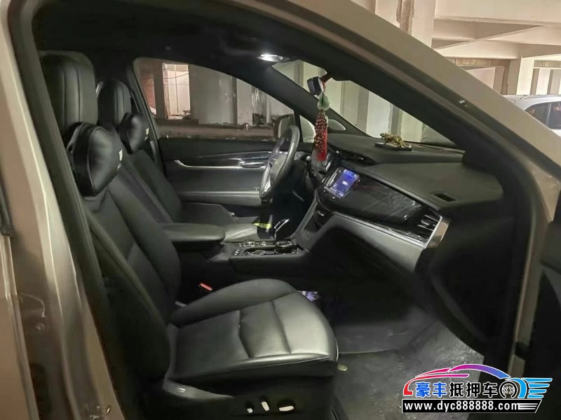 22年凯迪拉克xt6轿车抵押车出售