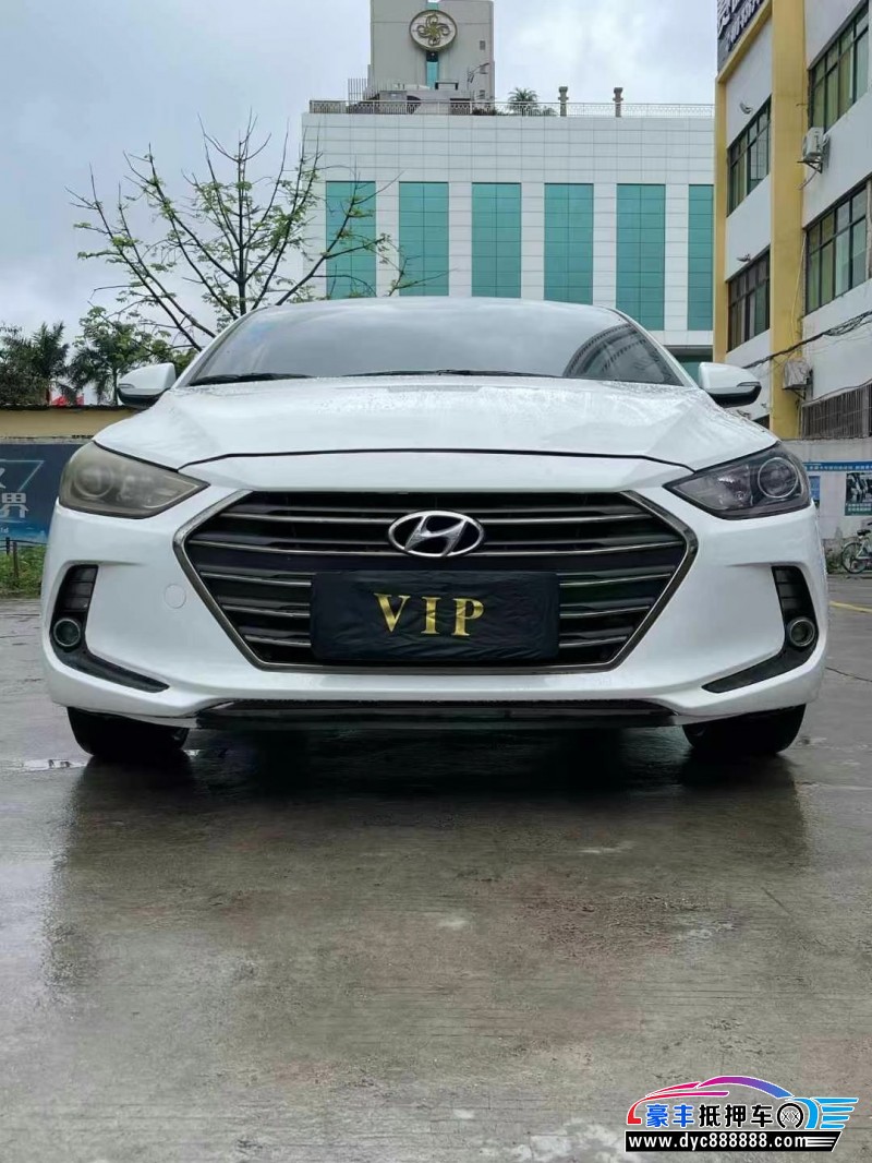 17年现代领动轿车抵押车出售