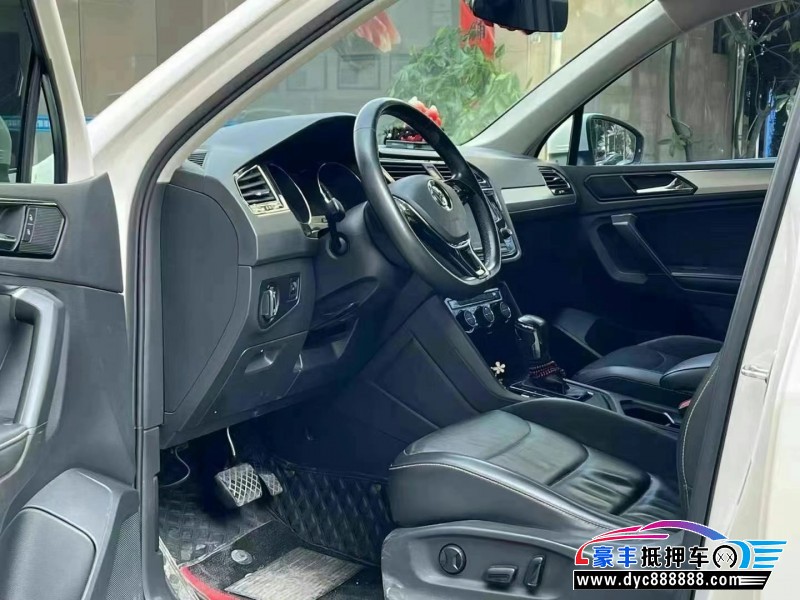 18年大众途观轿车抵押车出售