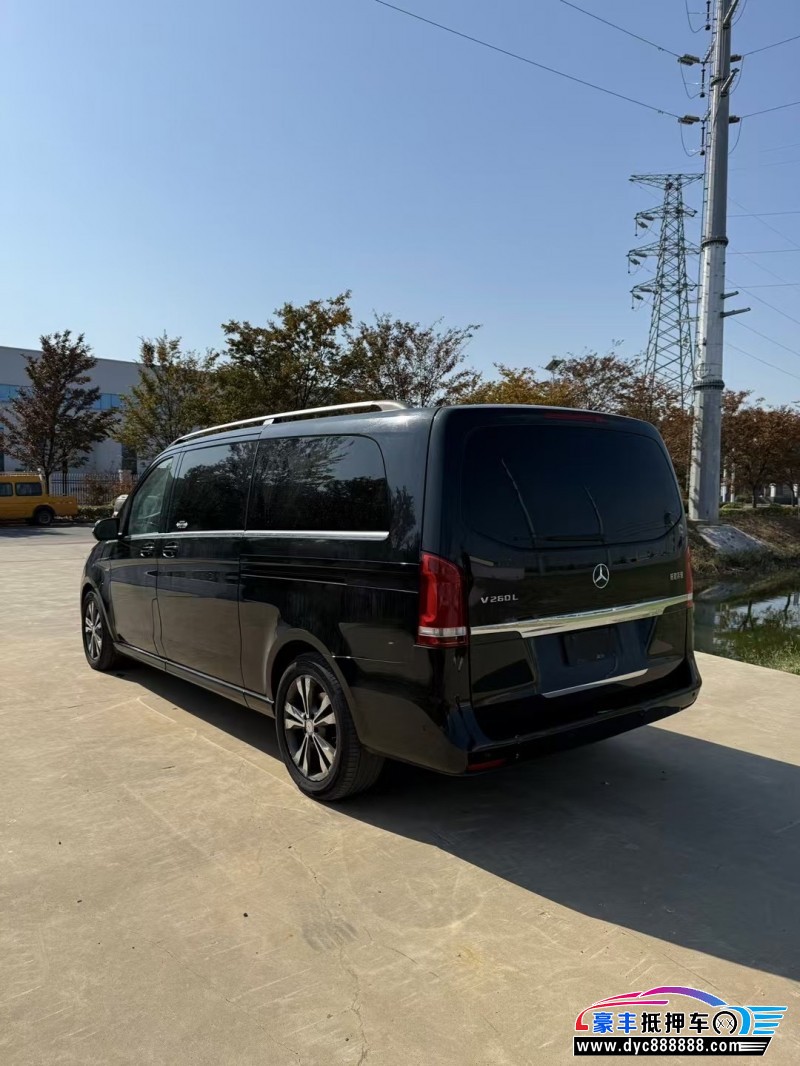 17年奔驰V轿车抵押车出售