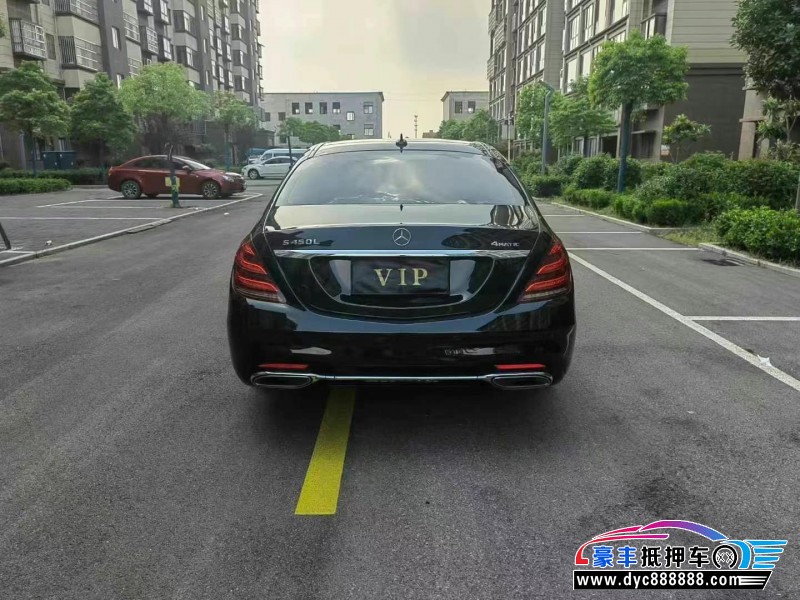 19年奔驰S轿车抵押车出售