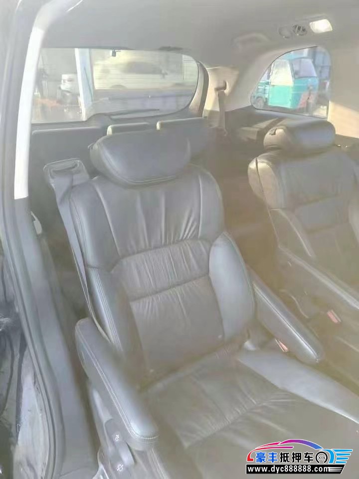 18年本田奥德赛轿车抵押车出售