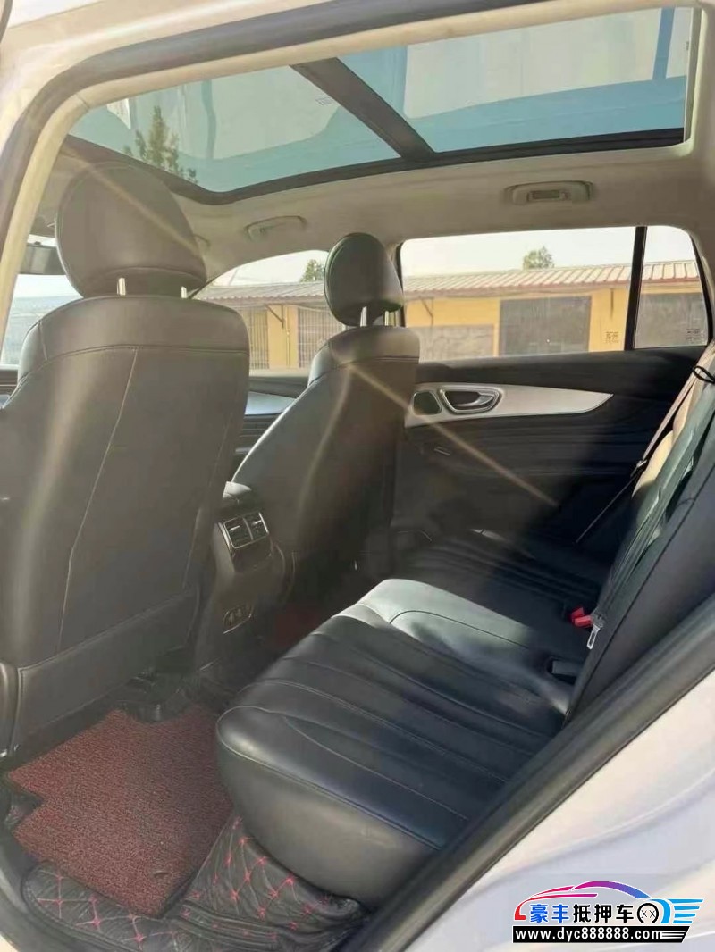 20年荣威RX5轿车抵押车出售