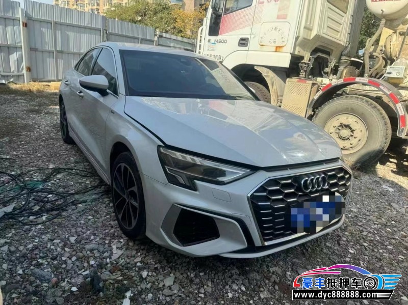 22年奥迪A3轿车抵押车出售