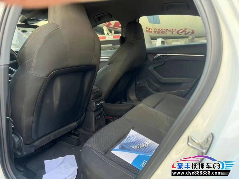 22年奥迪A3轿车抵押车出售