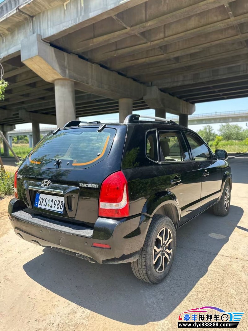 16年现代途胜轿车抵押车出售