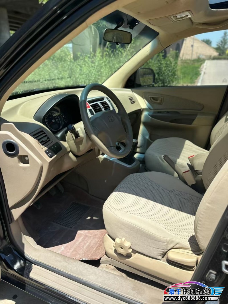 16年现代途胜轿车抵押车出售