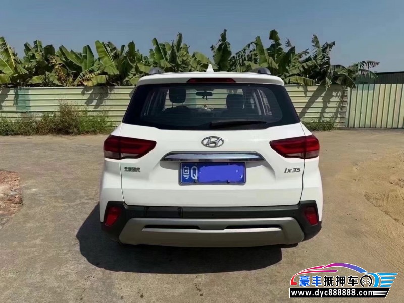 19年现代ix35轿车抵押车出售