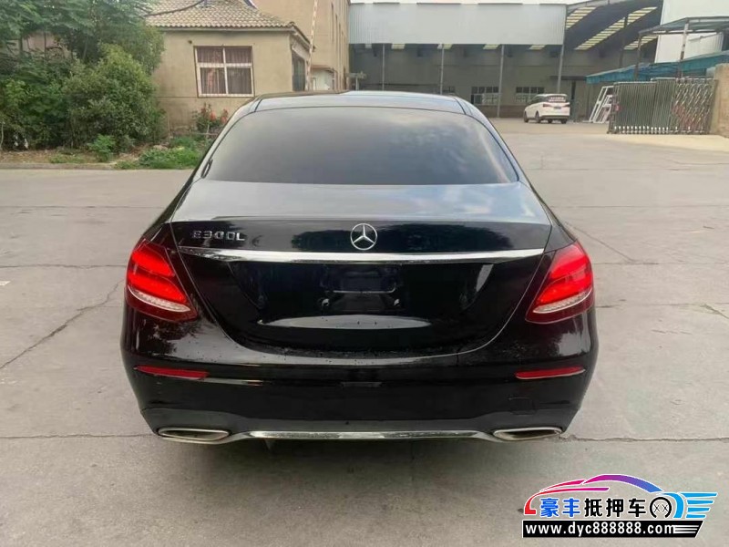 20年奔驰E轿车抵押车出售