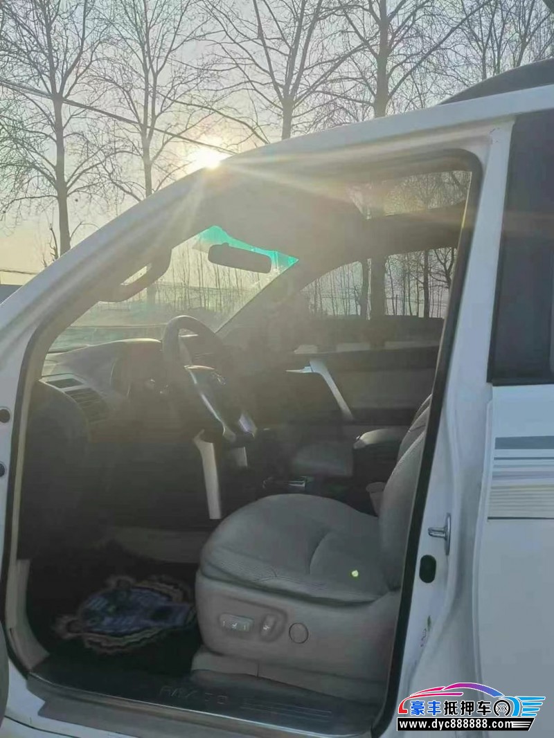 13年丰田普拉多（霸道）轿车抵押车出售