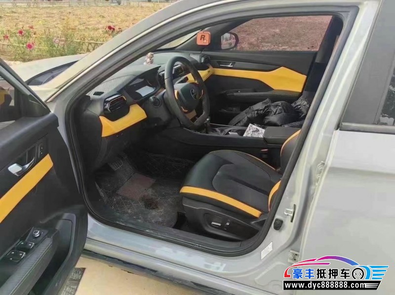 22年东风风神奕炫轿车抵押车出售