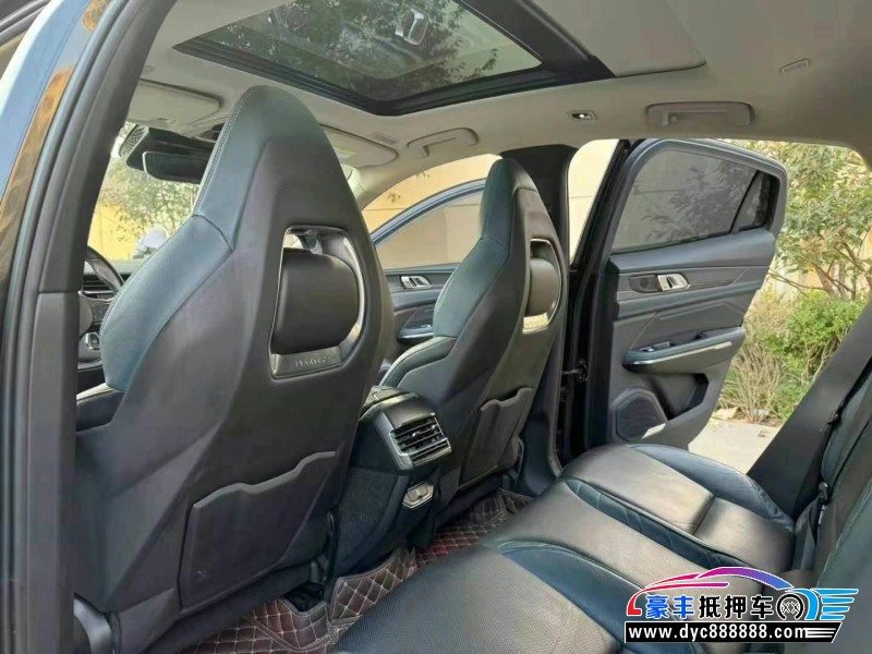 20年领克05轿车抵押车出售